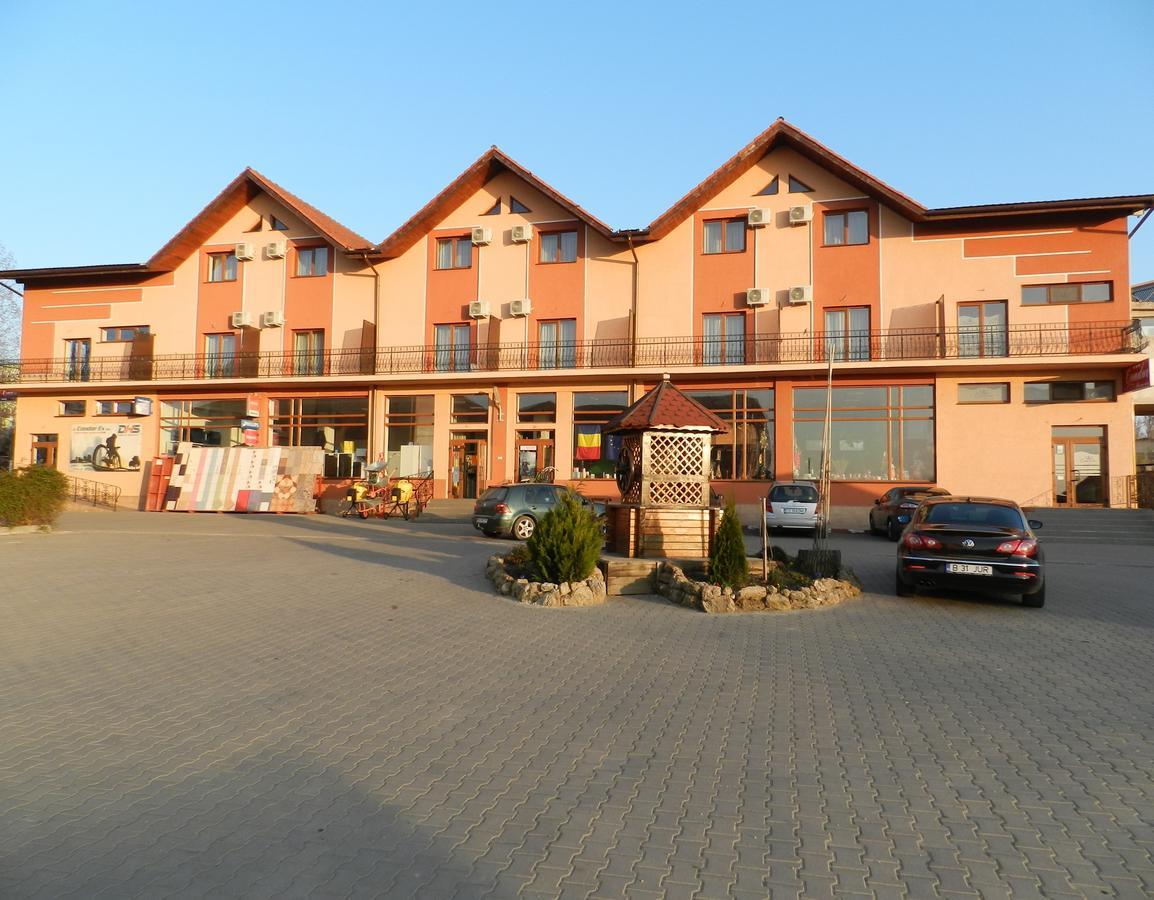 Hotel Condor Oravita Exterior photo